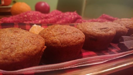 Slika za muffini z banano in posušenimi brusnicami